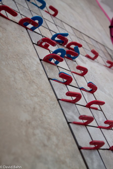 Colorful Spacers in Cross-shaped Tile