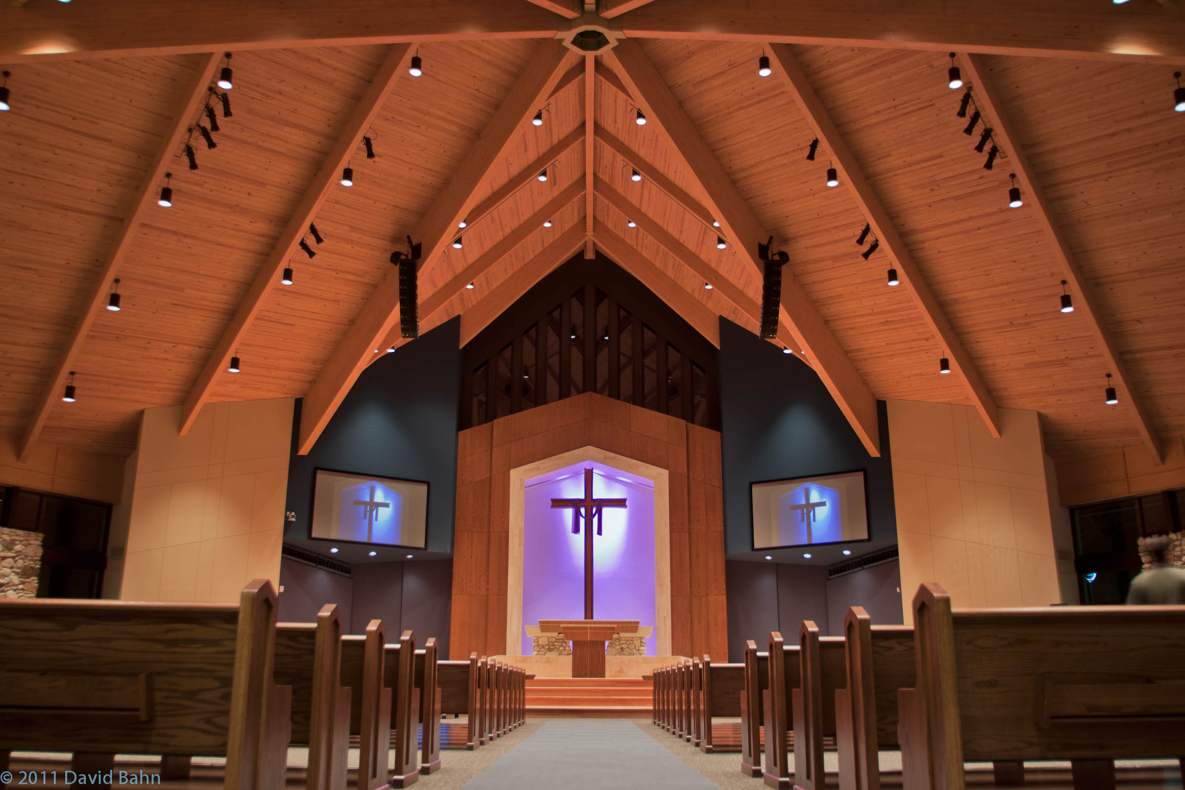 2011-04-SJLC-Worship-Center-Interior